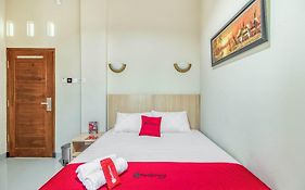 Reddoorz Near Jogja National Museum